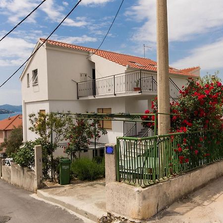 Apartment Tamara Trogir Extérieur photo
