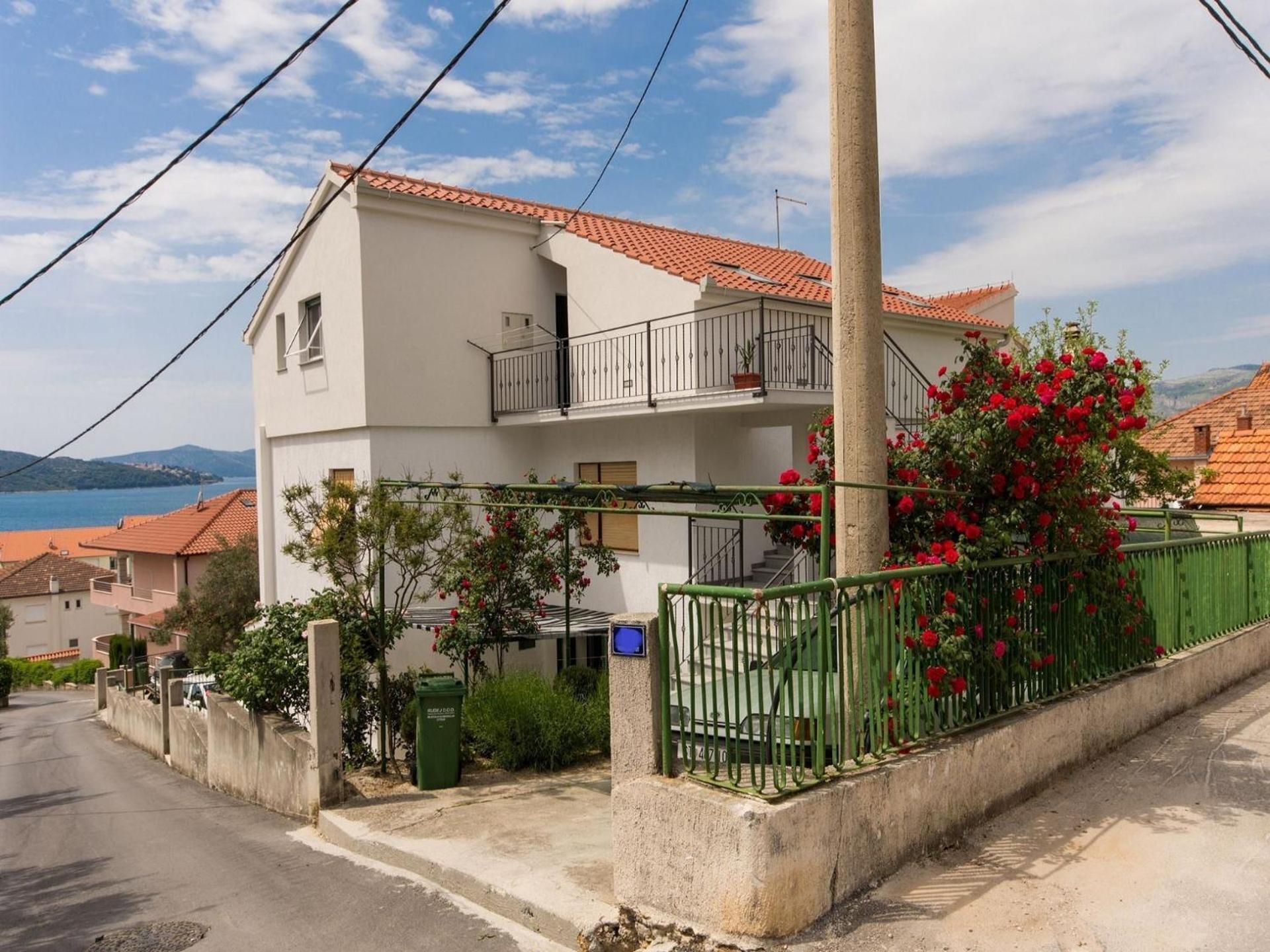 Apartment Tamara Trogir Extérieur photo